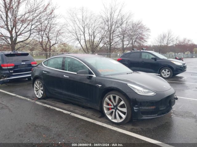 Продажа на аукционе авто 2018 Tesla Model 3 Long Range/performance, vin: 5YJ3E1EBXJF072423, номер лота: 39098015