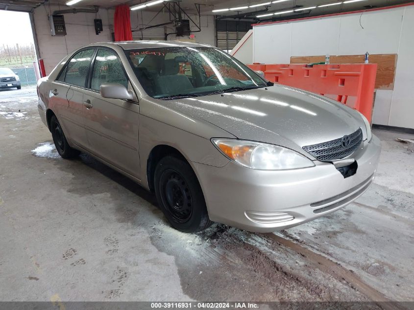 Lot #2466586971 2004 TOYOTA CAMRY LE salvage car