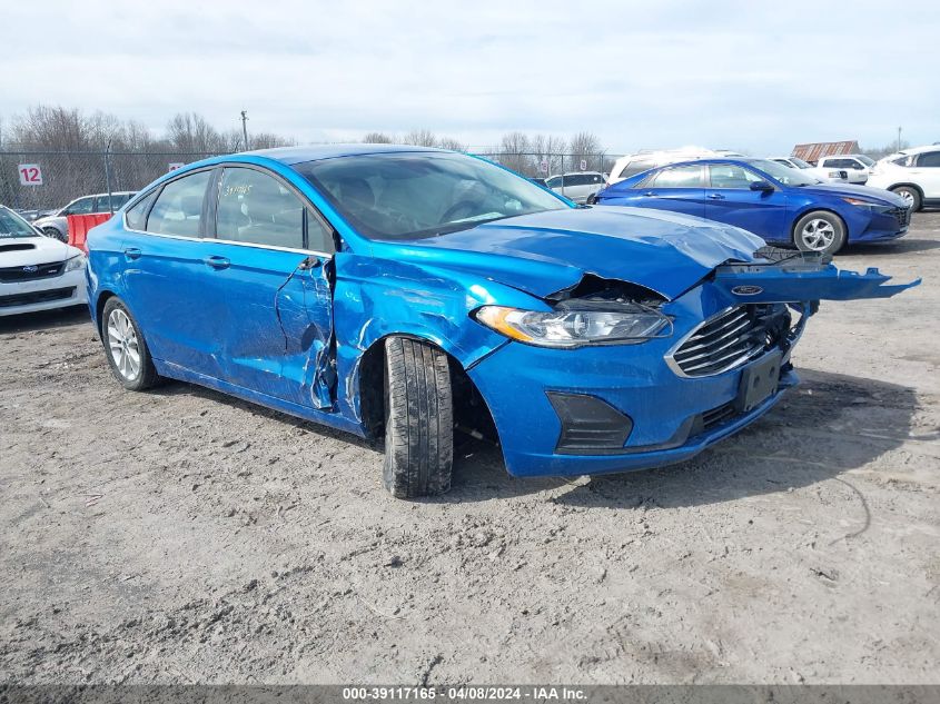 Lot #2504635573 2019 FORD FUSION SE salvage car