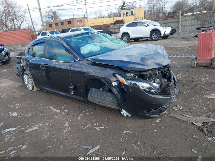 Lot #2520805726 2019 TOYOTA CAMRY LE salvage car