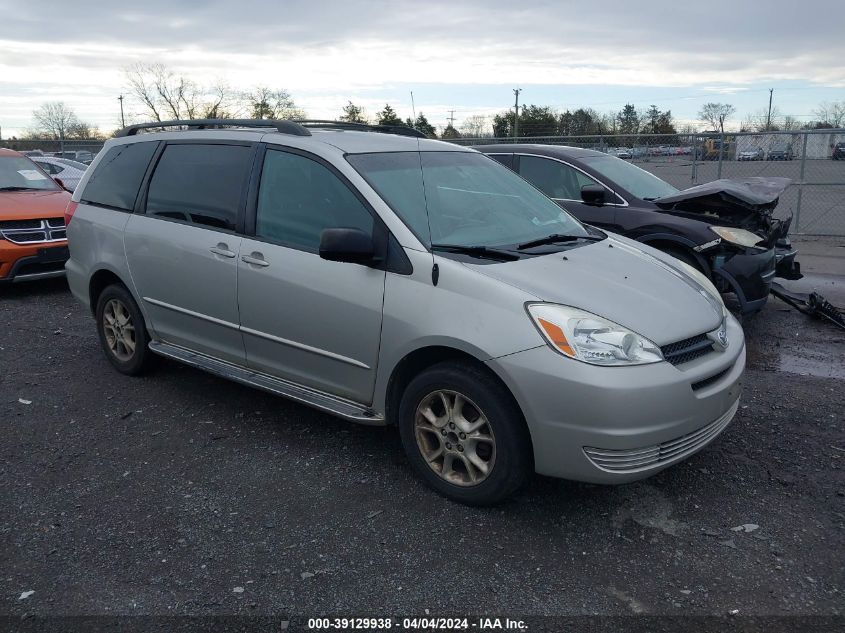 Lot #2490867218 2004 TOYOTA SIENNA LE salvage car