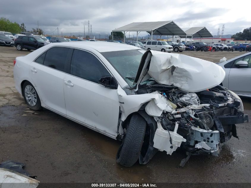 Lot #2504630712 2012 TOYOTA CAMRY HYBRID LE salvage car