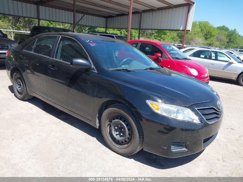 Lot #2474517574 2010 TOYOTA CAMRY LE salvage car