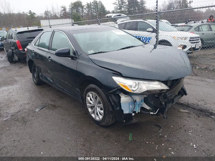 Lot #2506939441 2016 TOYOTA CAMRY LE salvage car