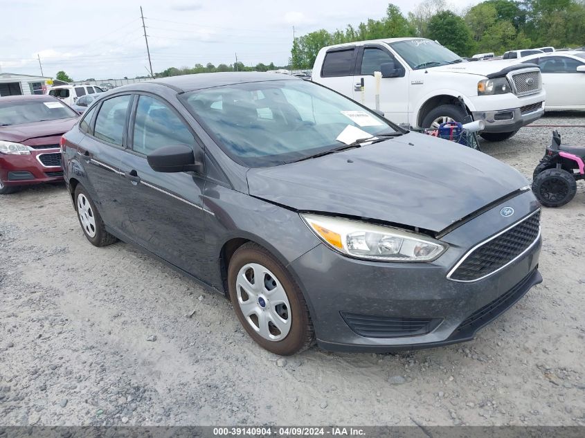 Lot #2490856201 2016 FORD FOCUS S salvage car