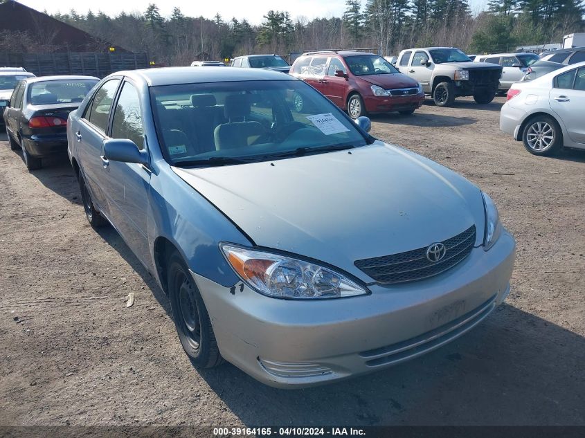Lot #2523107026 2004 TOYOTA CAMRY LE salvage car