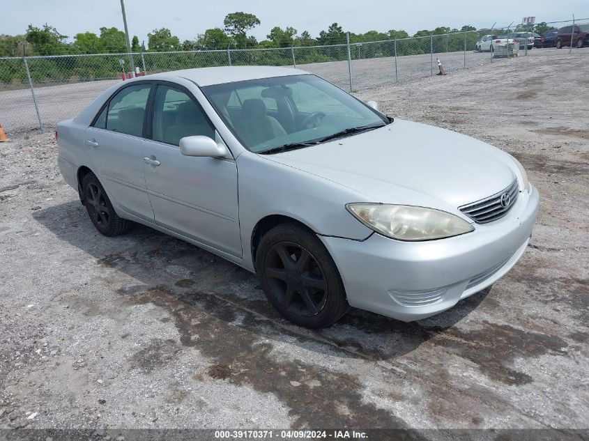 Lot #2520805211 2005 TOYOTA CAMRY LE salvage car