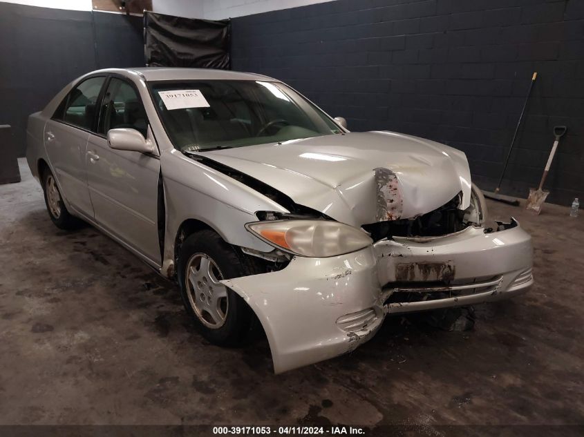 Lot #2493167001 2002 TOYOTA CAMRY LE V6 salvage car