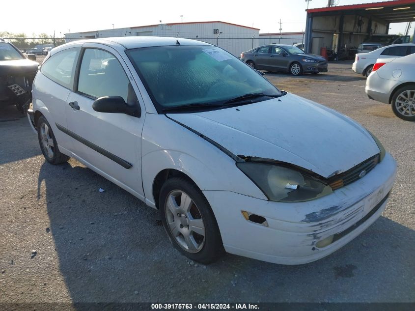 Lot #2493174650 2003 FORD FOCUS ZX3 salvage car