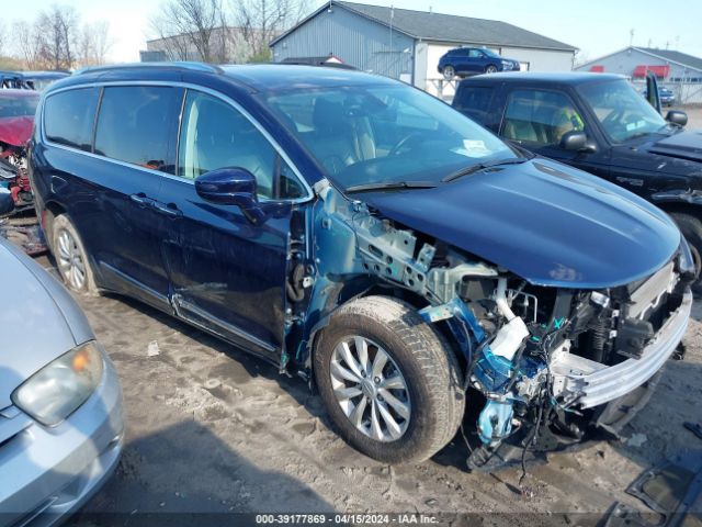 Auction sale of the 2019 Chrysler Pacifica Touring L, vin: 2C4RC1BG7KR668451, lot number: 39177869