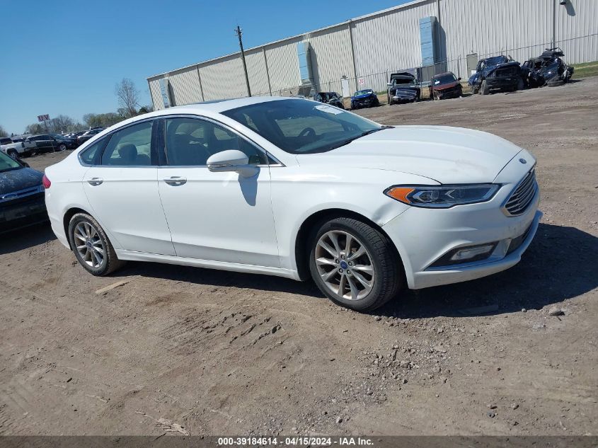 Lot #2506953297 2017 FORD FUSION SE salvage car