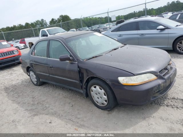 Auction sale of the 1998 Honda Accord Lx, vin: 1HGCG5642WA064237, lot number: 39201496