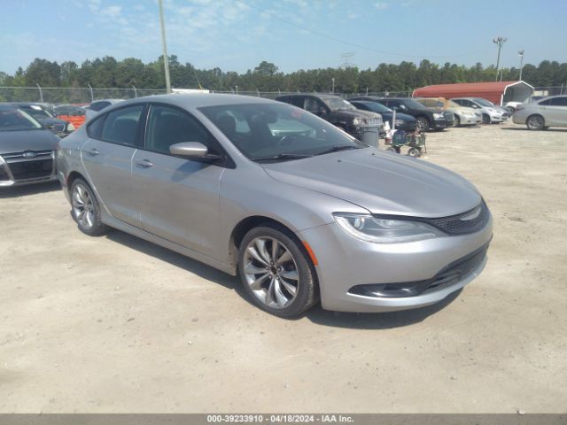 Auction sale of the 2015 Chrysler 200 S, vin: 1C3CCCBB8FN579601, lot number: 39233910