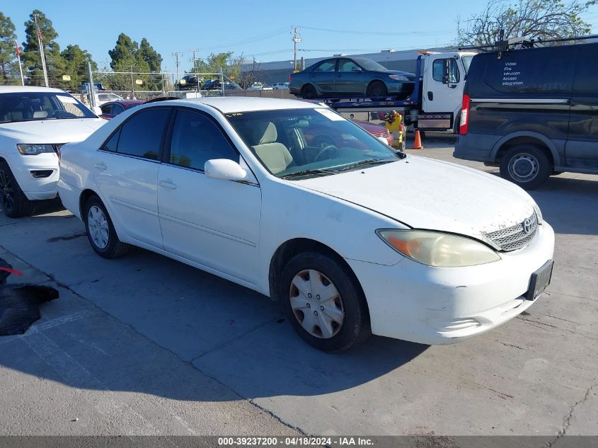 Lot #2524270298 2004 TOYOTA CAMRY LE salvage car