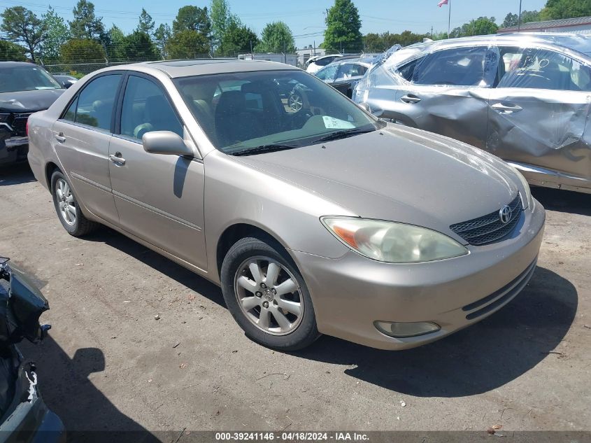 Lot #2506942986 2004 TOYOTA CAMRY XLE salvage car