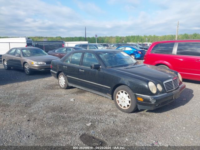 Auction sale of the 1999 Mercedes-benz E 320 Awd, vin: WDBJF82H7XX017978, lot number: 39259518