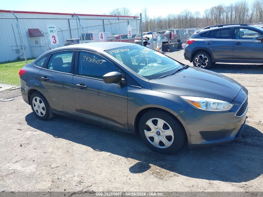 Lot #2495472484 2016 FORD FOCUS S salvage car