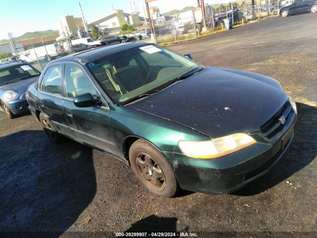 Auction sale of the 2000 Honda Accord 3.0 Ex, vin: 1HGCG1656YA072104, lot number: 39299907
