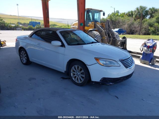 Auction sale of the 2013 Chrysler 200 Touring, vin: 1C3BCBEB9DN526890, lot number: 39334426