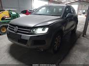2013 Volkswagen Touareg 3.0 V6 TDI 150KW 4WD Auto BMotion Tech