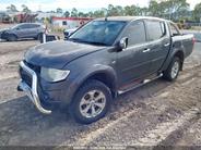 2013 Mitsubishi Triton